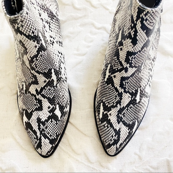 Seychelles Chaparral Ankle Bootie New $150 - Picture 5 of 9